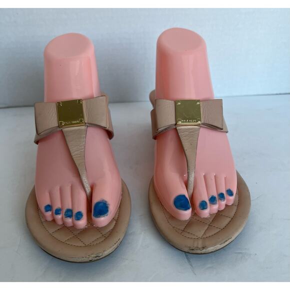 Cole Haan GRAND OS Womens Mini Bow Taupe T-Strap Sandals Wedge 8.5B - Picture 2 of 10
